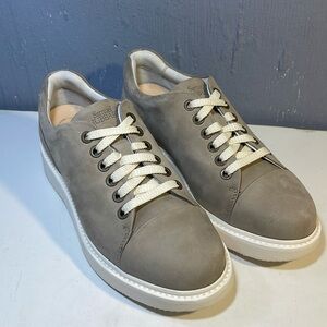 Samuel Hubbard Women's 'Fast for Her' Taupe Shoes 6 M